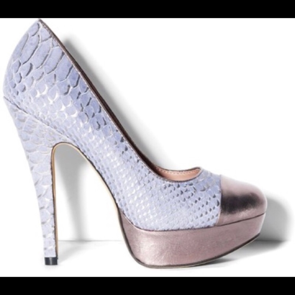 Vince Camino VC MOSA Cap Toe Pump